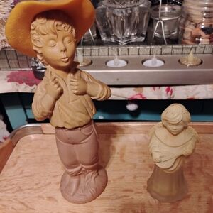 Avon Tan and Cream Figurine Duo